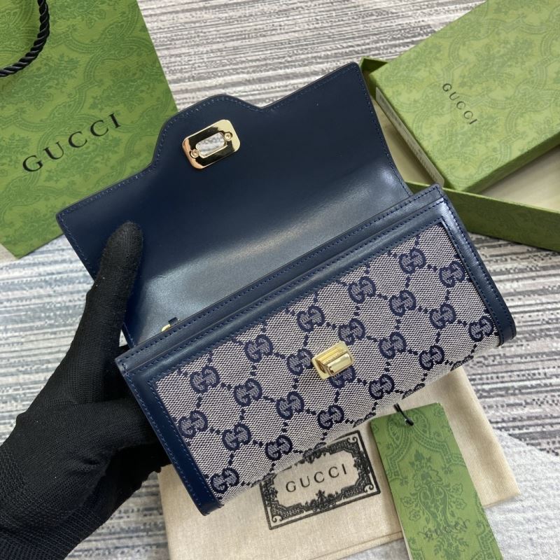 Gvc*1 purse
